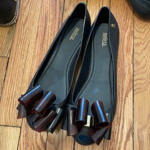 Melissa water shoes with bow and small open toe size 10